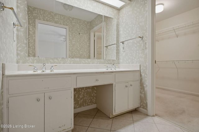 5720 Coach Gate Wynde, Louisville, KY 40207