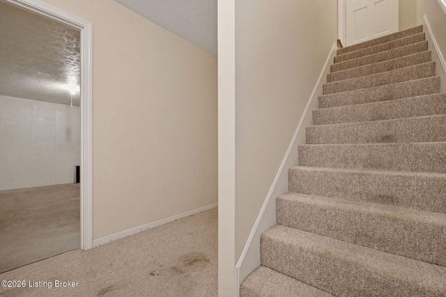 5720 Coach Gate Wynde, Louisville, KY 40207