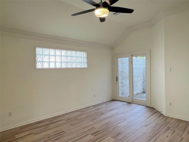 10 Troon DR, Lakeway, TX 78738