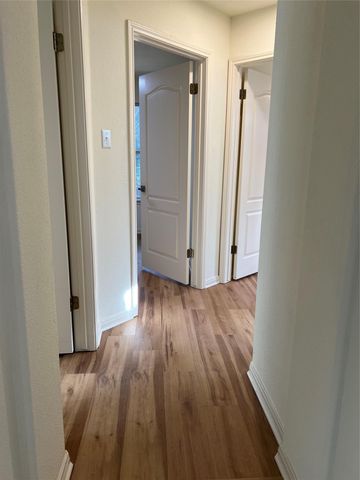 10 Troon DR, Lakeway, TX 78738