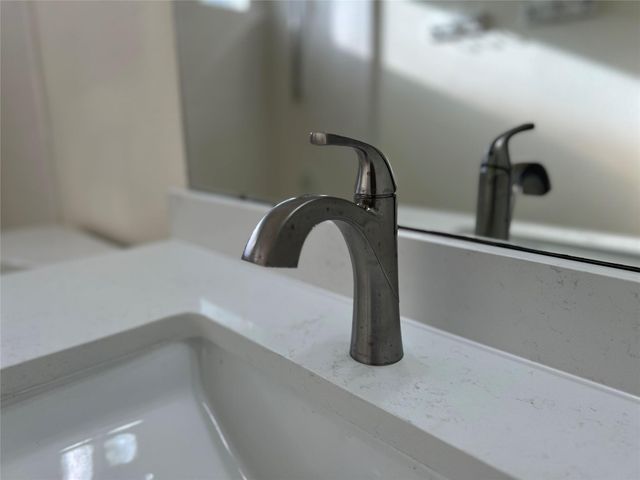 10 Troon DR, Lakeway, TX 78738