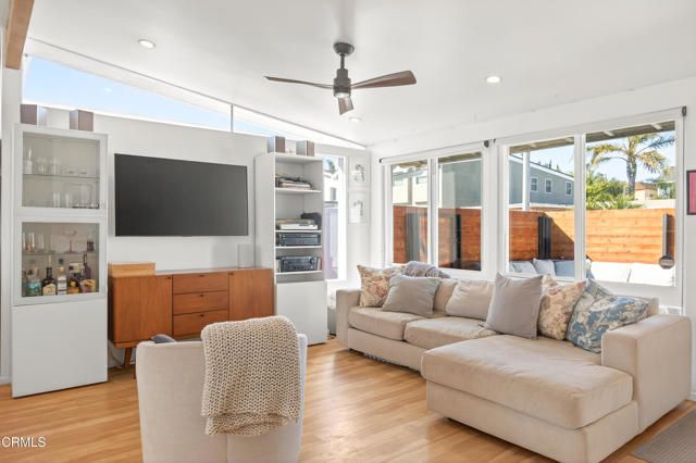 1040 Dover Lane, Ventura, CA 93001