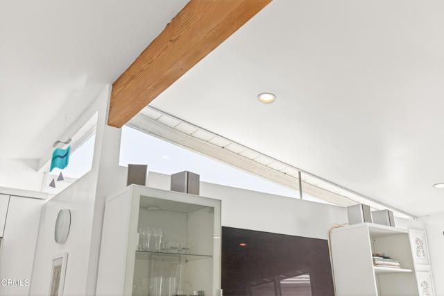 1040 Dover Lane, Ventura, CA 93001