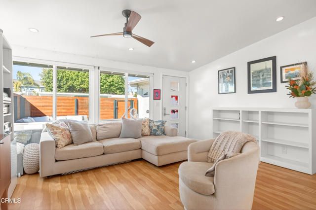 1040 Dover Lane, Ventura, CA 93001