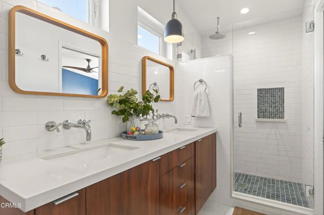 1040 Dover Lane, Ventura, CA 93001