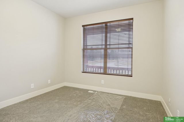 18721 Mason Street, Elkhorn, NE 68022