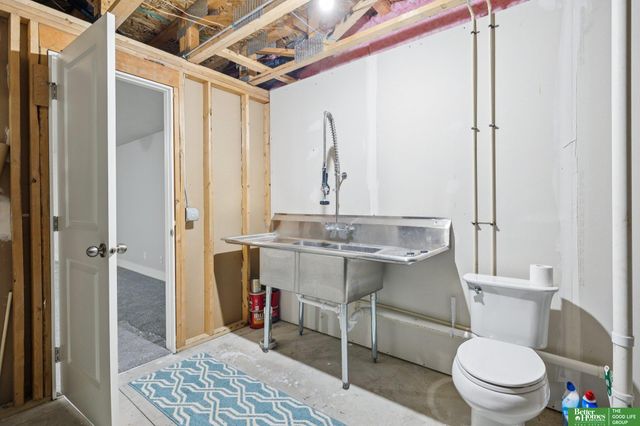 18721 Mason Street, Elkhorn, NE 68022