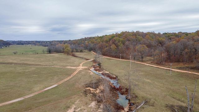 13775 Rocky Comfort Road, Gentry, AR 72734