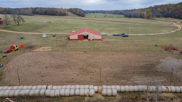 13775 Rocky Comfort Road, Gentry, AR 72734