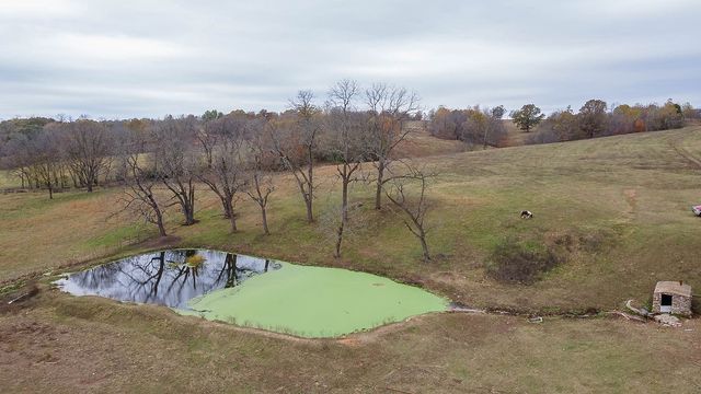 13775 Rocky Comfort Road, Gentry, AR 72734