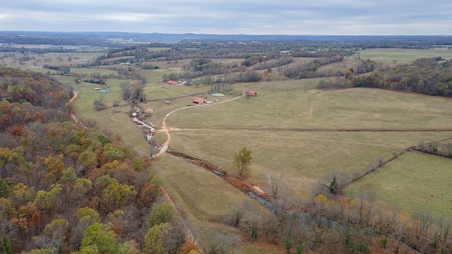 13775 Rocky Comfort Road, Gentry, AR 72734