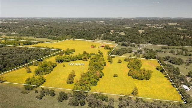 13775 Rocky Comfort Road, Gentry, AR 72734