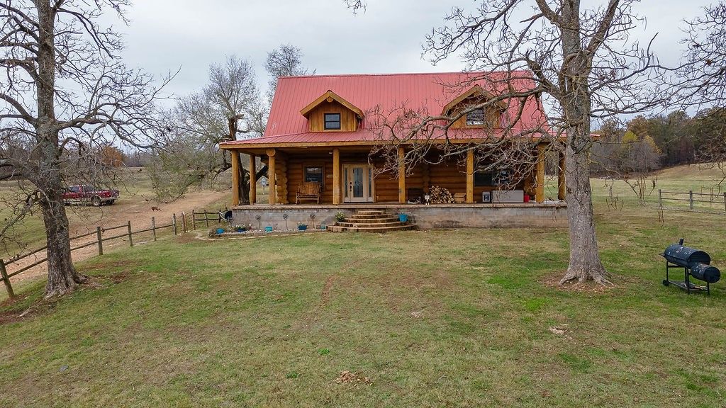 13775 Rocky Comfort Road, Gentry, AR 72734