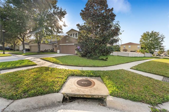 9135 MIRAH WIND PLACE, Land O Lakes, FL 34638