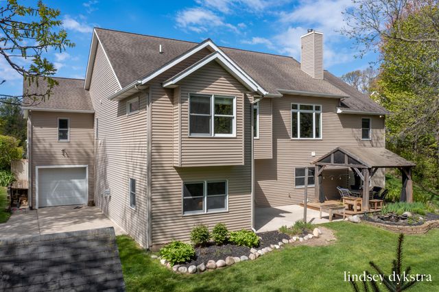 4635 Leighton Lakes Drive, Wayland Twp, MI 49348