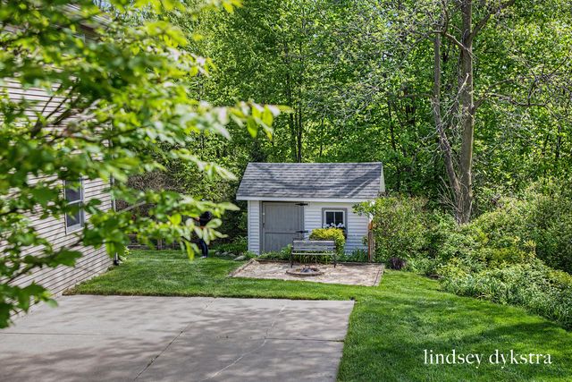 4635 Leighton Lakes Drive, Wayland Twp, MI 49348