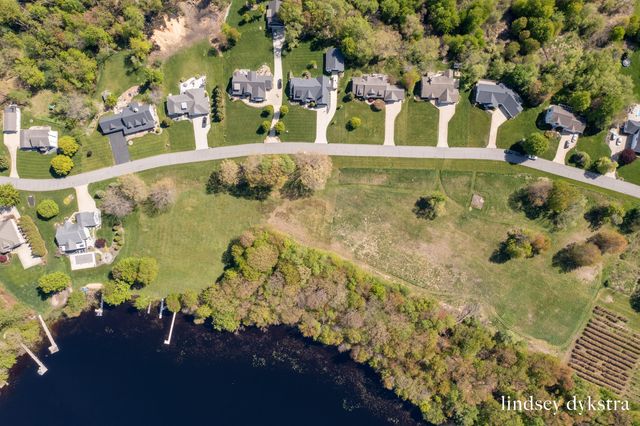 4635 Leighton Lakes Drive, Wayland Twp, MI 49348