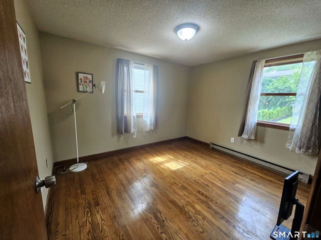 42 Makara Street, Plymouth, CT 06786