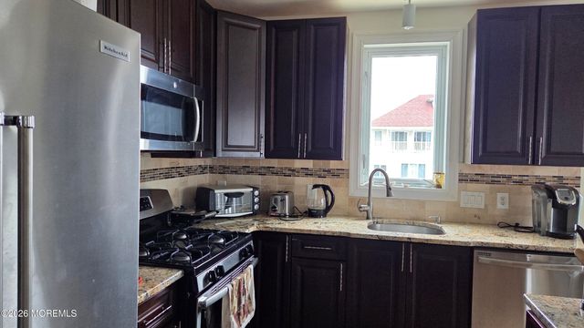 255 Pine Drive, Bayville, NJ 08721