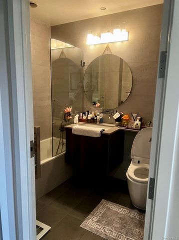 136-19 Franklin Ave 7A, Flushing, NY 11355