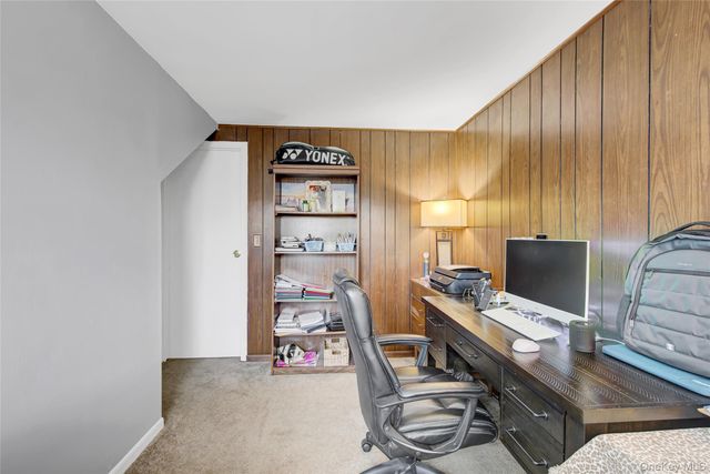 80 Wellington Road S, West Hempstead, NY 11552