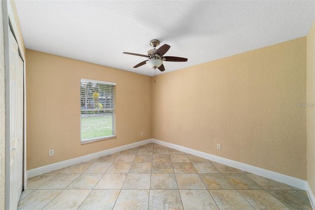 4 MALAUKA PASS PLACE, Ocklawaha, FL 32179