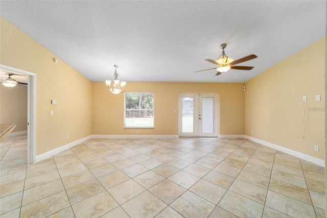 4 MALAUKA PASS PLACE, Ocklawaha, FL 32179