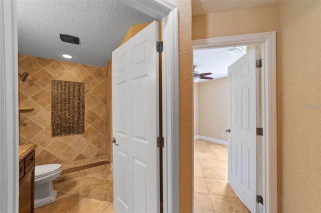 4 MALAUKA PASS PLACE, Ocklawaha, FL 32179