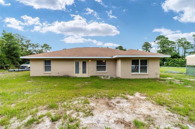 4 MALAUKA PASS PLACE, Ocklawaha, FL 32179
