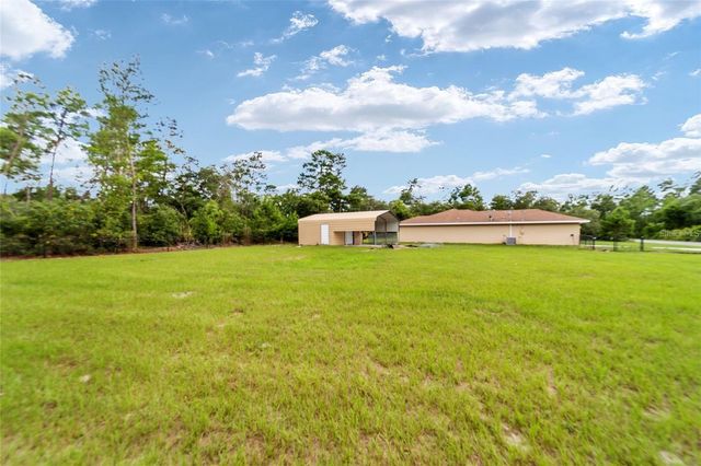 4 MALAUKA PASS PLACE, Ocklawaha, FL 32179