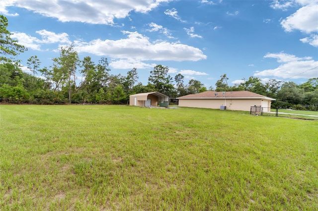 4 MALAUKA PASS PLACE, Ocklawaha, FL 32179