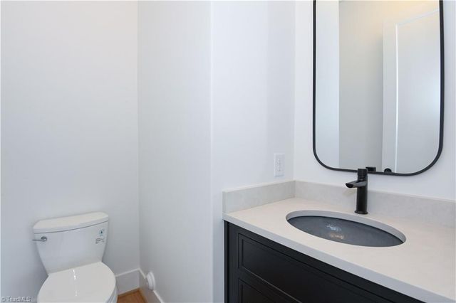 3235 W Friendly Avenue, Greensboro, NC 27408