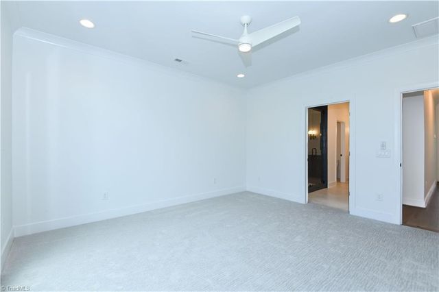 3235 W Friendly Avenue, Greensboro, NC 27408