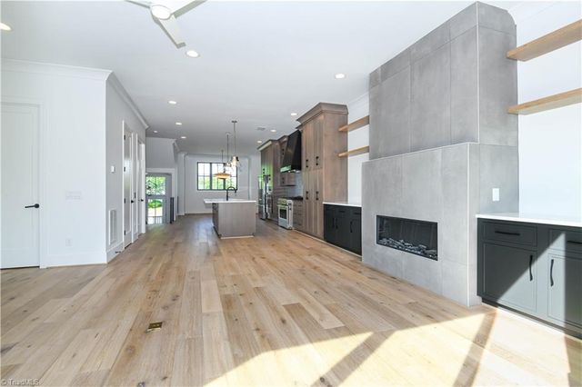 3235 W Friendly Avenue, Greensboro, NC 27408