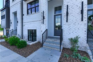 3235 W Friendly Avenue, Greensboro, NC 27408