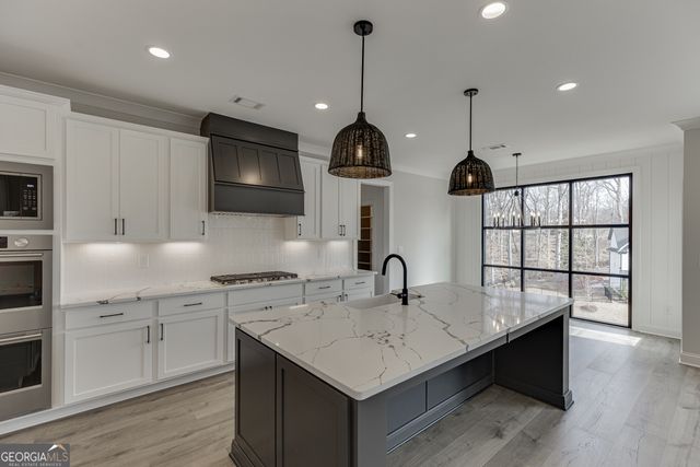 175 Old Swimming Pool Road, Buford, GA 30518