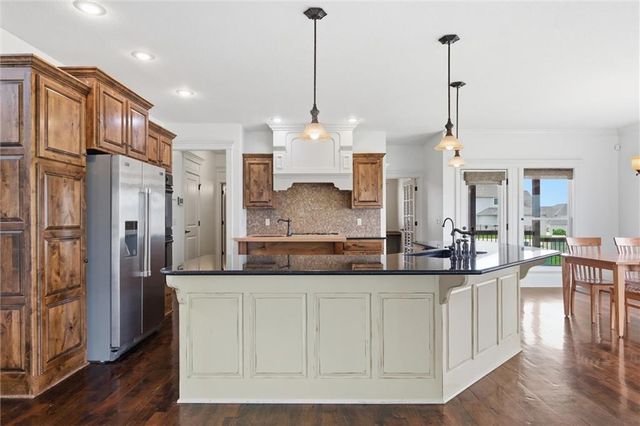 17850 NW 130th Terrace, Platte City, MO 64079
