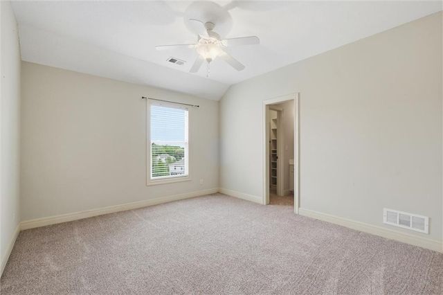 17850 NW 130th Terrace, Platte City, MO 64079