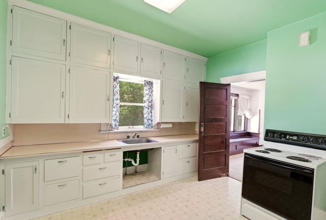 10201 E 4TH Ave, Spokane Valley, WA 99206
