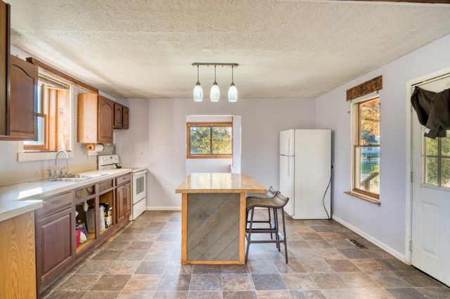 300 N East Street, Deerfield Twp, MI 49336