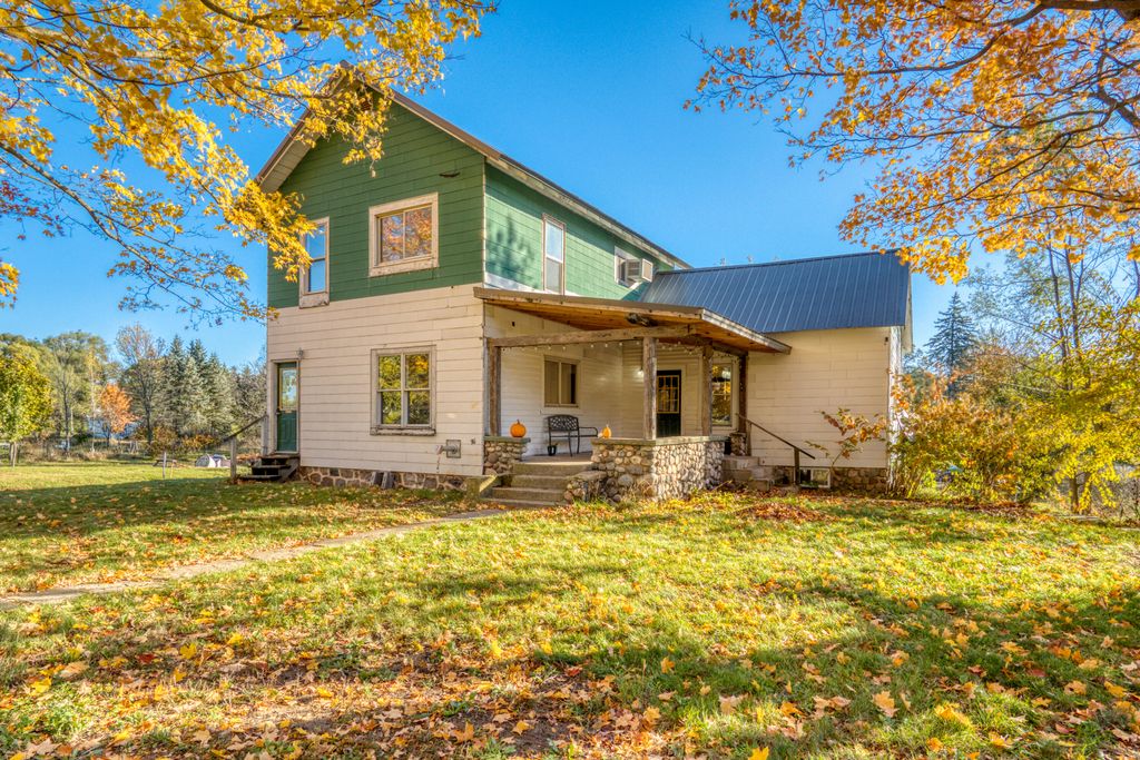 300 N East Street, Deerfield Twp, MI 49336