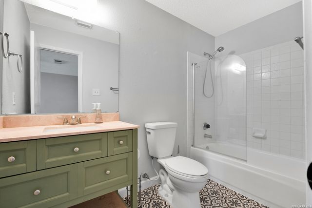 9443 Sycamore Brook, San Antonio, TX 78254