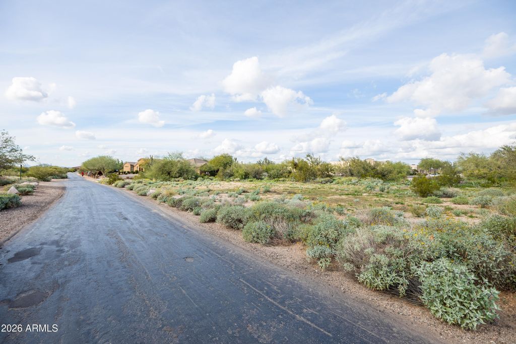 Image 10 of property listing at 6382 E CALLE DE MANDEL Drive '-', Scottsdale, AZ 85266