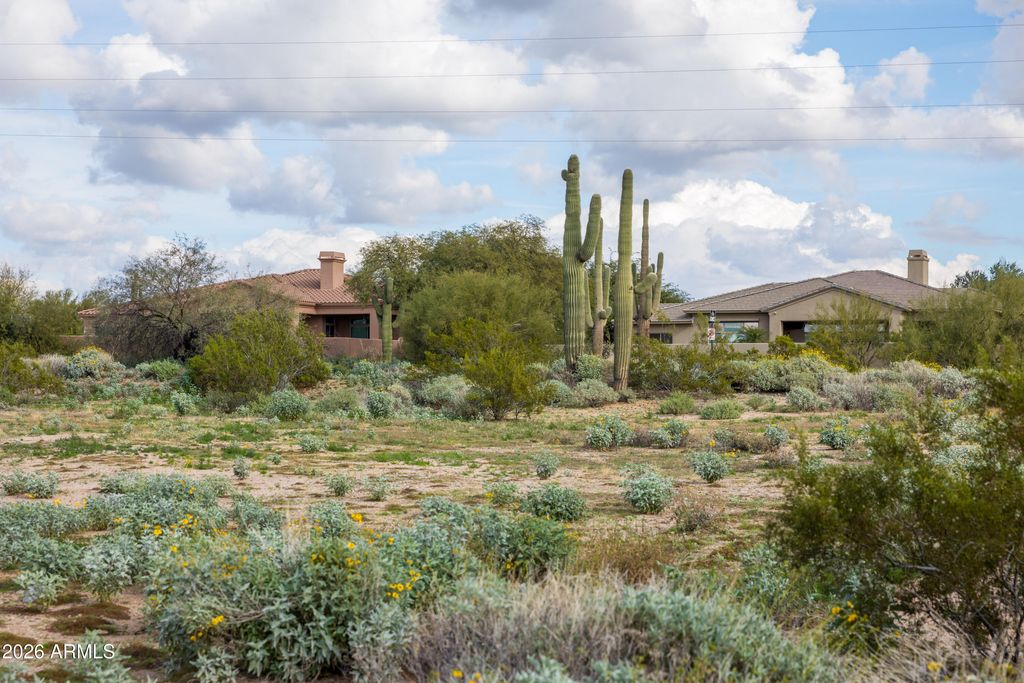 Image 4 of property listing at 6382 E CALLE DE MANDEL Drive '-', Scottsdale, AZ 85266