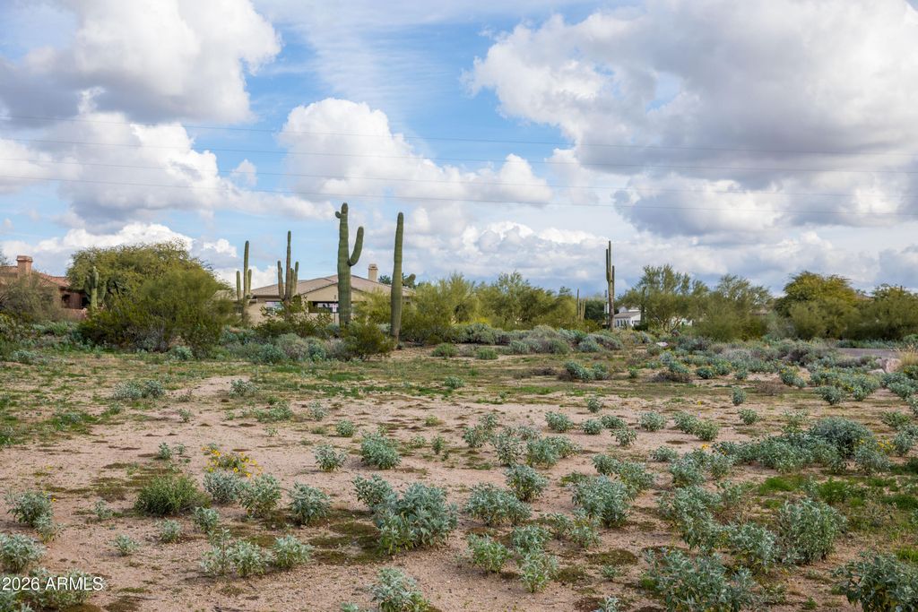 Image 6 of property listing at 6382 E CALLE DE MANDEL Drive '-', Scottsdale, AZ 85266