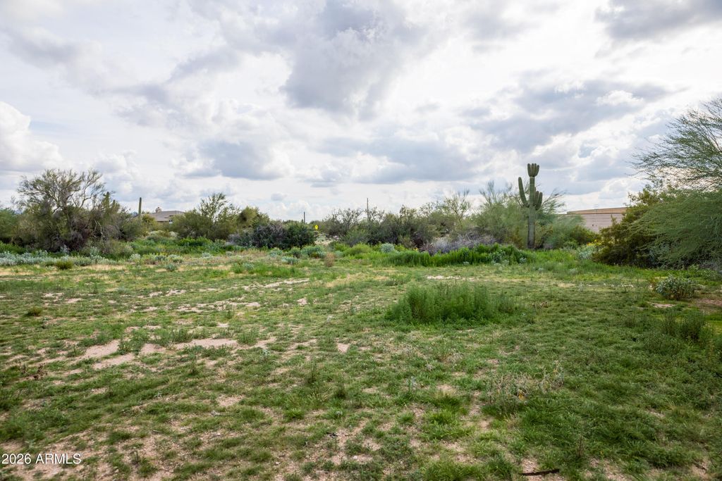 Image 8 of property listing at 6382 E CALLE DE MANDEL Drive '-', Scottsdale, AZ 85266