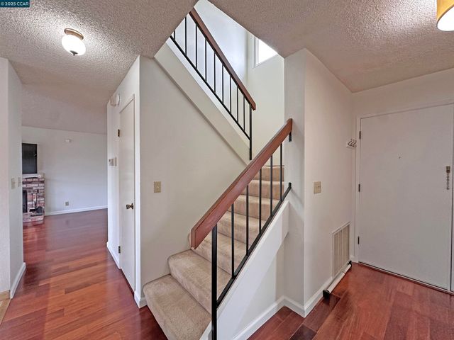 199 Starling Way, Hercules, CA 94547