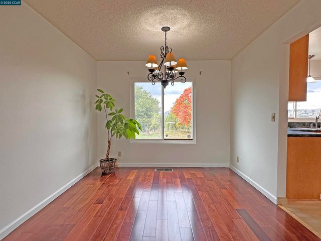 199 Starling Way, Hercules, CA 94547