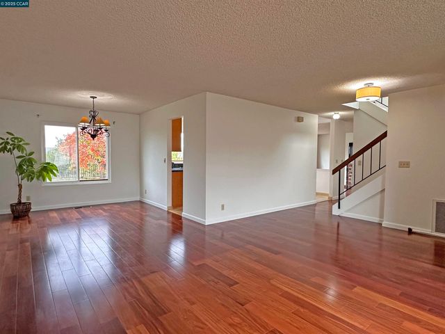 199 Starling Way, Hercules, CA 94547