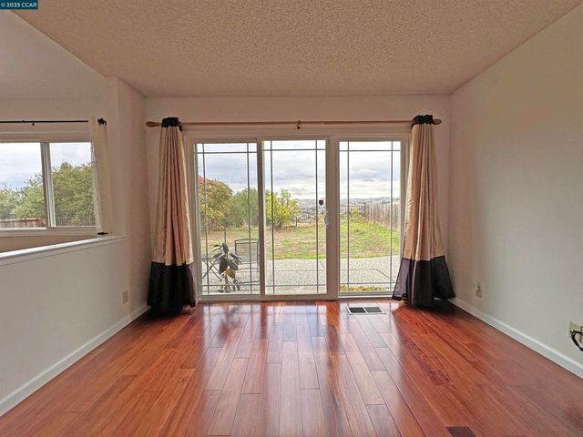 199 Starling Way, Hercules, CA 94547